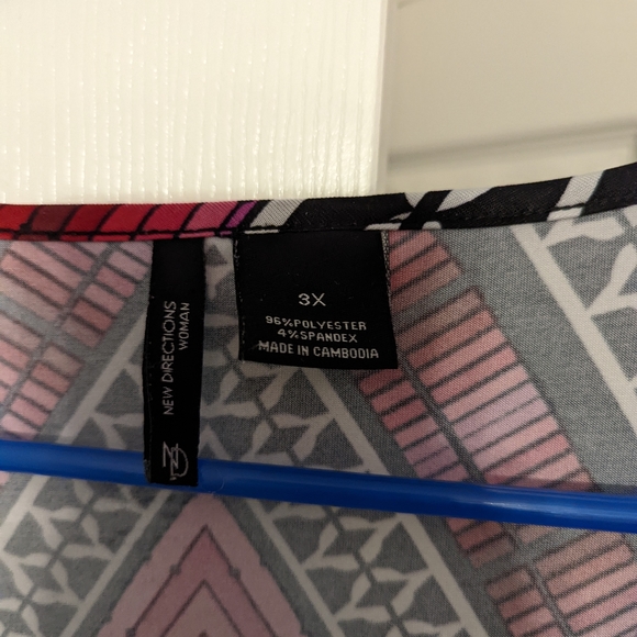 Flowy Sleeve Blouse - Picture 4 of 4